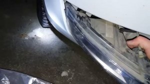 Шкода Рапид замена лампы противотуманной фары