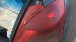 Замена лампочек задних стоп сигналов Тойота Ярис 2008 г