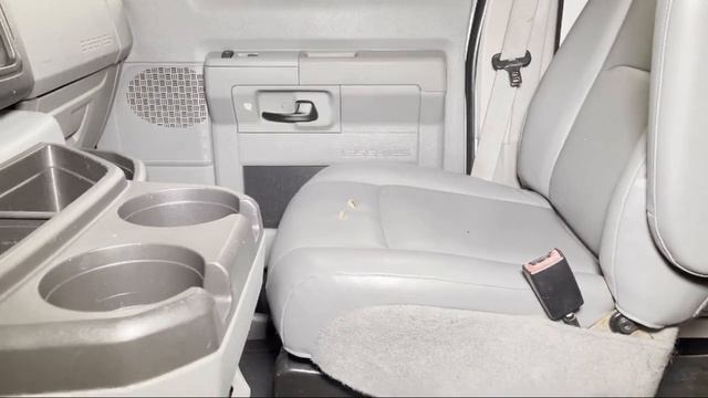 2011 Ford E-250 Commercial 3D Extended Cargo Van смотреть онлайн