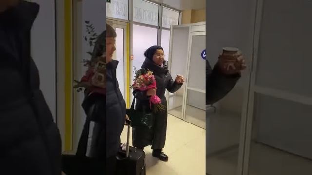 Примадонну Казахстана Розу Рымбаеву встретили в Якутии смотреть онлайн