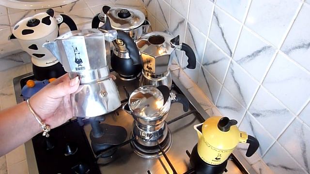 Гейзерные кофеварки Bialetti (Moka Express, Brikka, Orzo Express, Mukka Express, Mukka Express Orzo смотреть онлайн
