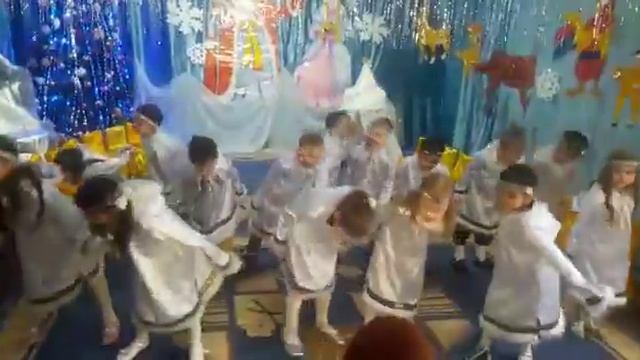 Новогодняя сказка Снежная Королева, старшая группа смотреть онлайн