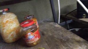 Погреб из бетонных колец в декабре.