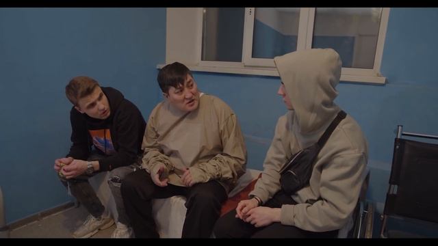 Психушка -разговор с ОСОБО БУЙНЫМ ПАЦИЕНТОМ. НАПАЛ на нас. Видео со СКРЫТЫХ КАМЕР.