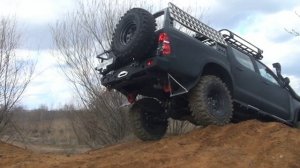 Хайлюкс на мостах от Патрол.mp4