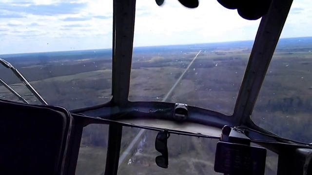 Взлет вертолета из кабины МИ-8 глазами пилотов смотреть онлайн