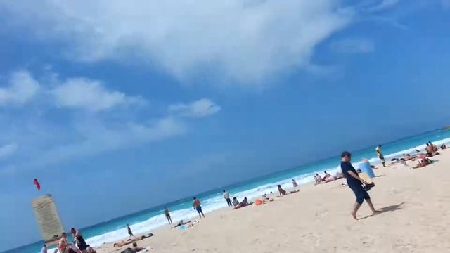 Umm Suqeim Beach Park смотреть онлайн