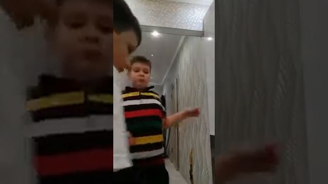 скользкий пол 3 смотреть онлайн