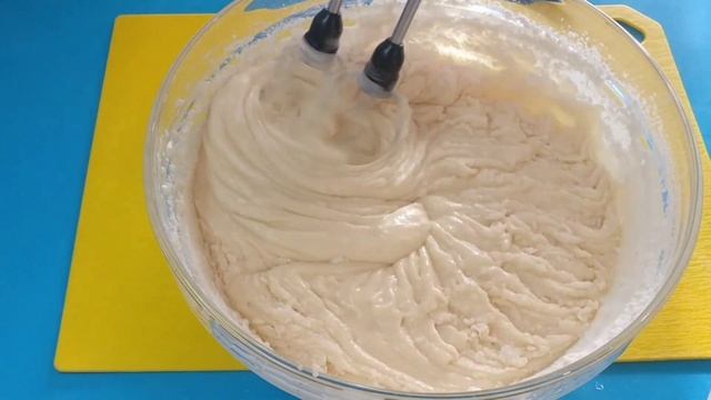 Кексы "Пышные" на кефире с начинкой к чаю. Тают во рту. Маффины. Простой рецепт. Вкус жизни. SUB смотреть онлайн