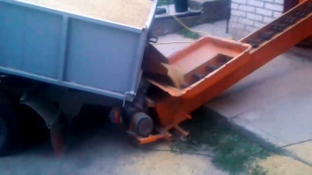 самодельный элеватор зерна смотреть онлайн