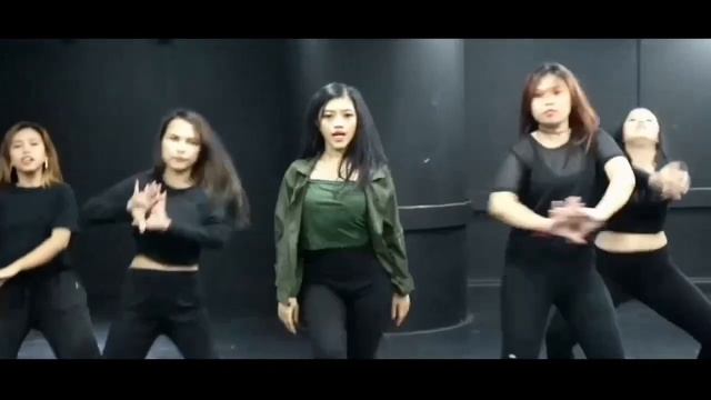 HWASA - MARIA DANCE COVER смотреть онлайн