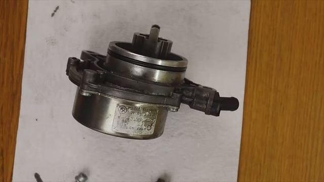 Loss of OIL by the vacuum PUMP, brake depressor, you should know this from the SEAL RING смотреть онлайн