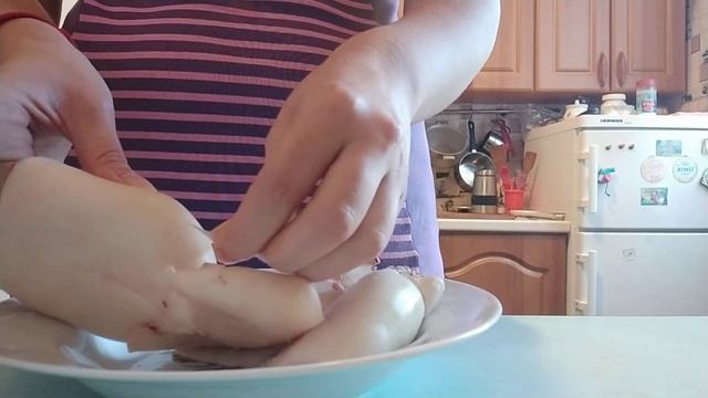 Как почистить кальмар, чтобы он был нежным и вкусным смотреть онлайн