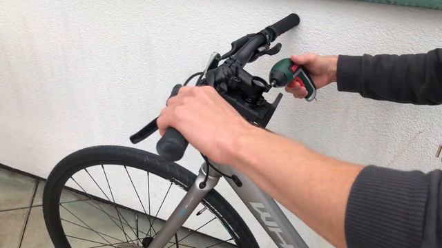 Обзор и установка детского кресла Thule Yepp Nexxt Mini 2020 на гибридный байк смотреть онлайн