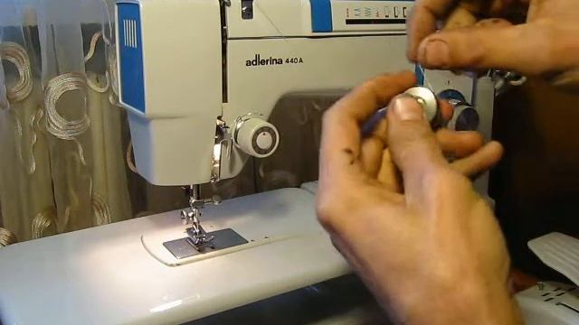 Sewing machine Швейная машина Adlerina 440 A Германия test Намотка нитки на шпульку и заправка нитк смотреть онлайн