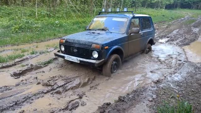 НИВА НА ЖЁСТКОМ БЕЗДОРОЖЬЕ НА РЕЗИНЕ KAMA FLAME.ЗАСТРЯЛИ В ОГРОМНОЙ ЛУЖЕ смотреть онлайн