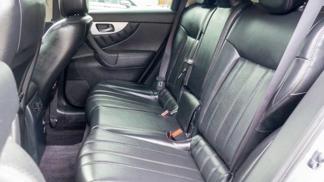 2017 Infiniti QX70 @ Leopardi Auto Sales смотреть онлайн