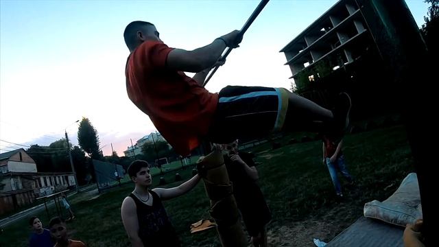 Мы Делаем САМЫЕ СЛОЖНЫЕ Выходы На Турнике ► Выход На 1 Руке + Выход С Велосипедом + Узкий Выход ★ смотреть онлайн