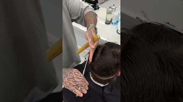 Обучение барберов / Александр Черепович / курс "Барбер с нуля" #haircut смотреть онлайн