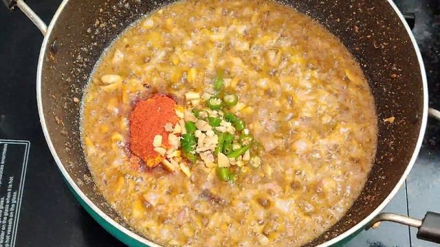 ट्रेडिशनल टच के साथ चलिए बनाते हैं मटर पनीर की रेसिपी | MATAR PANEER RECIPE смотреть онлайн