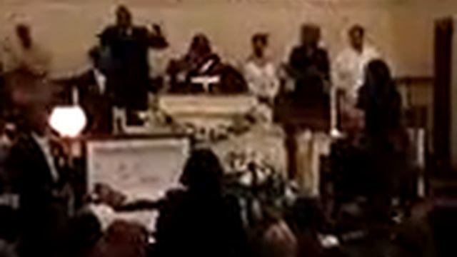 PASTOR MELFORD ELLIOT PREACHES FUNERAL OF ROBERT RODGERS 2 смотреть онлайн