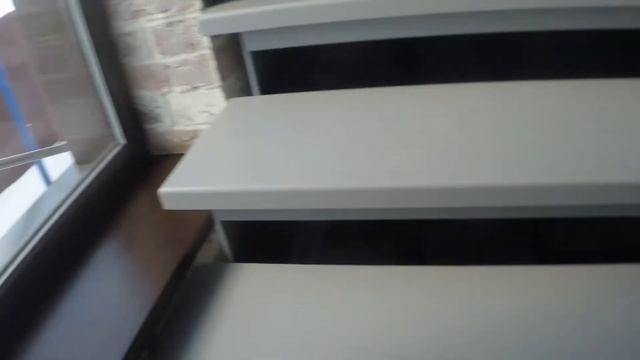 Почему треснули ступени на лестнице? Как избежать этого? смотреть онлайн