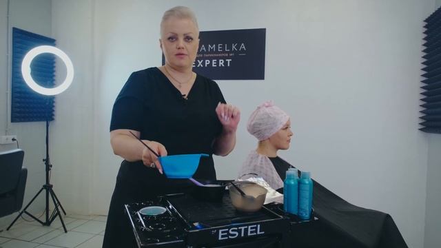 Холодно-розовая растяжка цвета на красителе Kapous Hyaluronic. смотреть онлайн