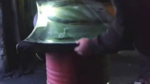 резка лобового стекла для установки на зиму