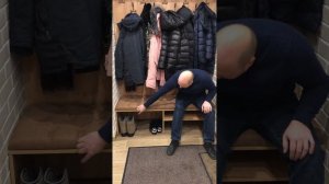 Как правильно сделать встроенный шкаф с распашными дверями