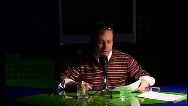 Маяковский "Небоскреб В Разрезе. читает Урбан смотреть онлайн
