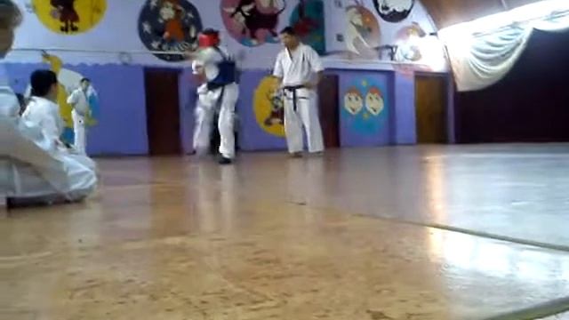 Надо надевать защиту на каратэ смотреть онлайн