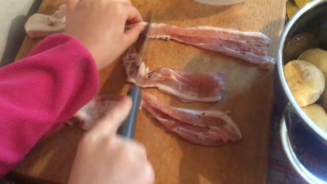 Картопля гриль в беконі смотреть онлайн