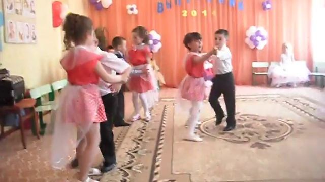 ТАНЕЦ ГОРОШИНЫ смотреть онлайн