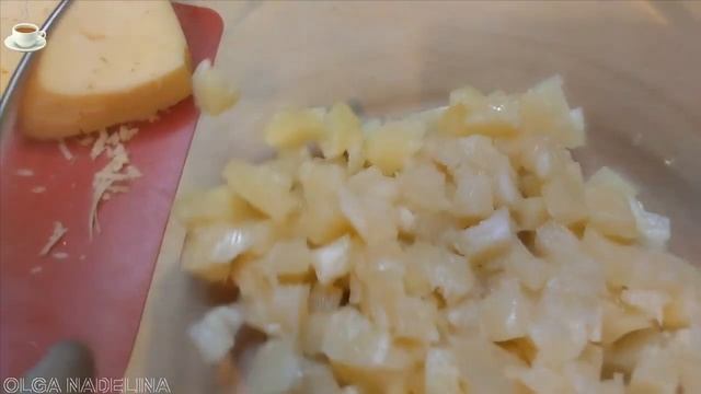 удивительный вкус салата АНАНАС С СЫРОМ И ЧЕСНОКОМ смотреть онлайн