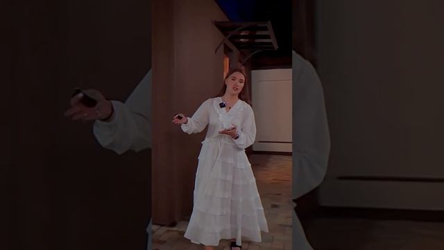 Нереально красивая сауна с панорамным видом на бассейн в доме за 110.000.000 рублей смотреть онлайн