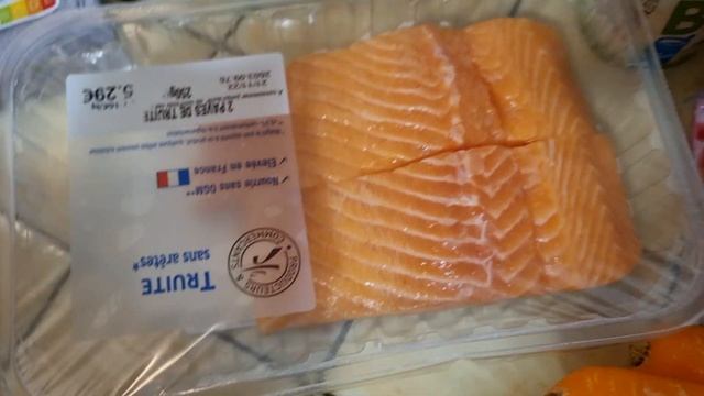 Сколько Еды Можно Купить сегодня на 1870 рублей во Франции. Обзор продуктов с ценами смотреть онлайн