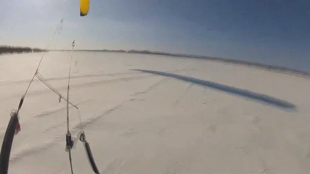 Pansh Avrora. Ветер 1.5-2.5 м/с. Snowkiting. смотреть онлайн