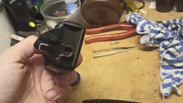 Правый дефлектор печки с корпусом на Пассат Б 3. Запчасти Пассат Б 3. Печка. смотреть онлайн