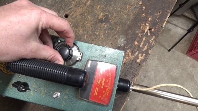 Fixing An Old Metal Detector смотреть онлайн