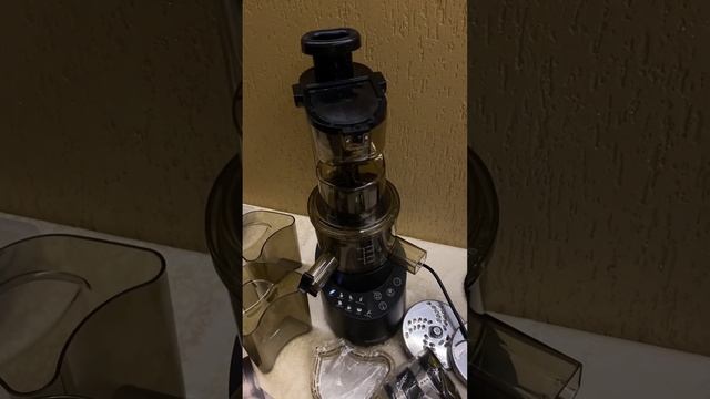 Соковыжималка Mirandi J-100 смотреть онлайн