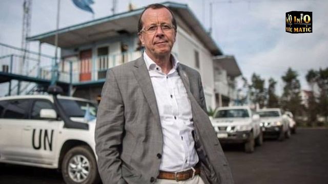 Viral Picture of British Diplomat Christian Turner Collecting Trash from Streets of Islamabad смотреть онлайн
