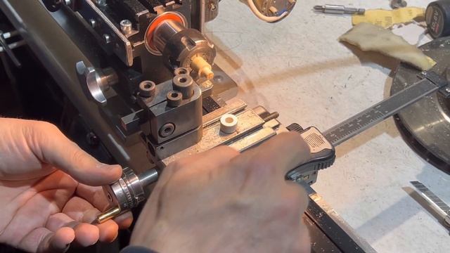 Amazing machine made by my own hands to service cues for billiards, replacing the sticker смотреть онлайн