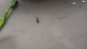 Джаноме РХ 21 рвёт верхнюю нитку при зигзаге.