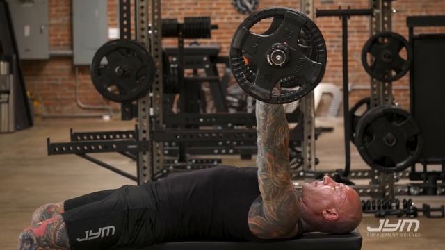 How To Do The Lying Triceps Extension Exercise | Jim Stoppani, Ph.D. смотреть онлайн