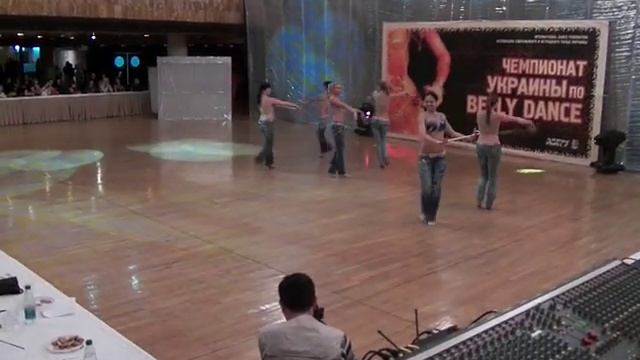 ЧУ в Ялте 2012 "Зарифи" г. Кременчуг Лезгинка.MP4 смотреть онлайн