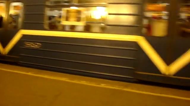 Станция метро "Площадь Ленина" смотреть онлайн