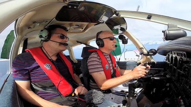Flying in Europe Part3 - Diverting to Pisa - The Flying Reporter смотреть онлайн