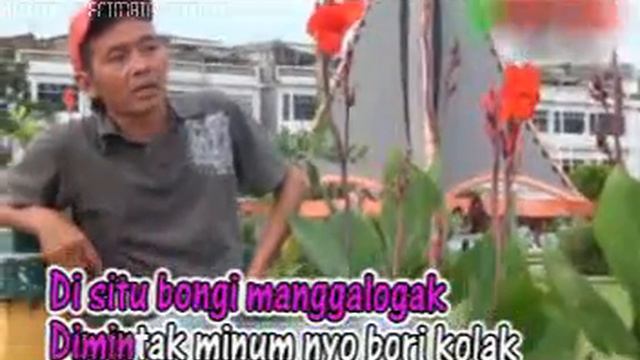 Lagu Dendang Kuansing (Bini 1000 - Suwiar) смотреть онлайн