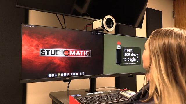 One Button Studio Overall Tutorial смотреть онлайн