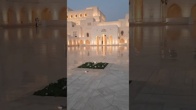 The Magnificent Royal Opera House in Muscat, Oman #shorts смотреть онлайн